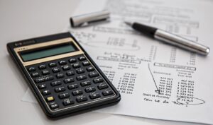 債務整理と税金滞納の関係について知っておくべきことは？