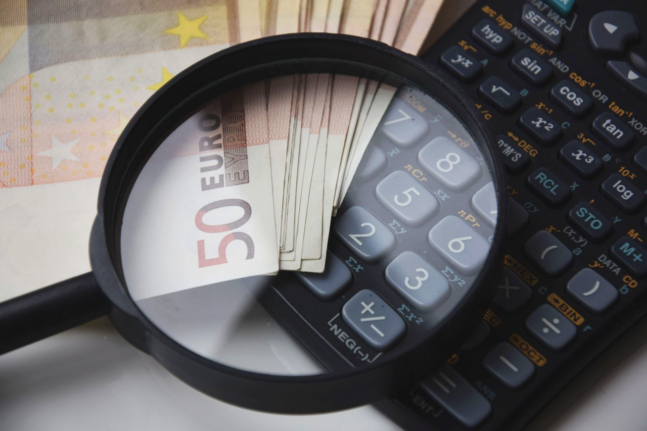 過払い金の計算方法はどのように行うべきですか？