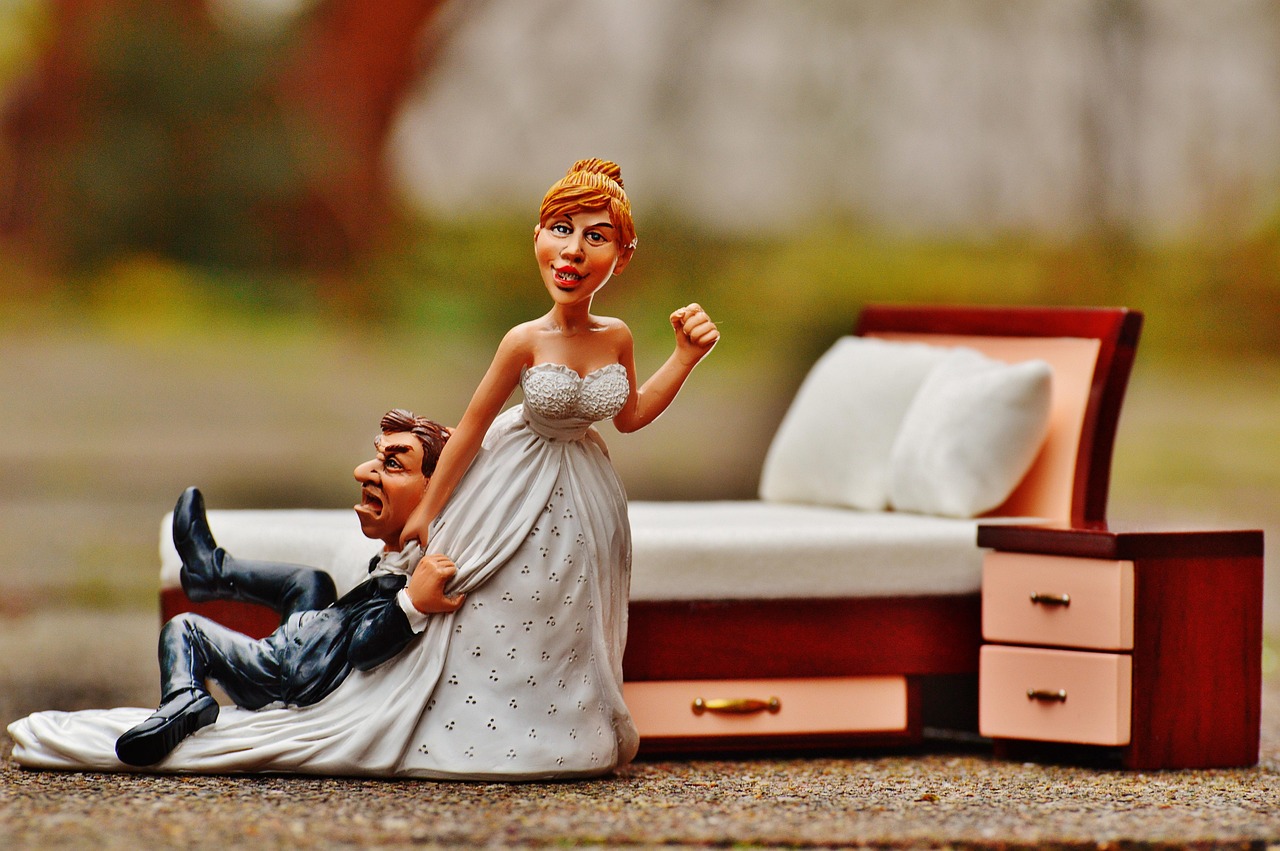 借金は結婚前にどう解決すべきか？